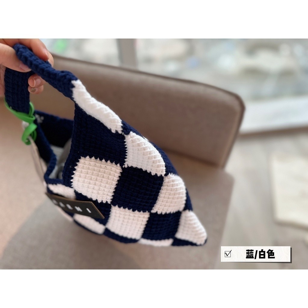 พร้อม [สั่งซื้อสูงจํากัด] [ไม่มีกล่อง] Marni Wool Bag Cute Love Handbag Underarm Bag si