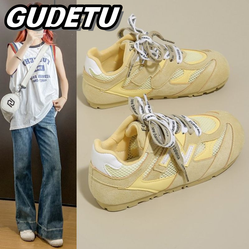 GUDETU สไตล์อินเกาหลี! Milky Yellow Mesh Breathable Clunky รองเท้าผ้าใบส่วนบุคคล Letter Shoelace Sne