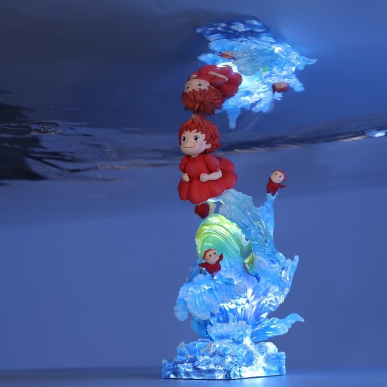 Ponyo บน Cliff GK รูปน่ารักอะนิเมะ Healing ของเล่นของขวัญ Featuring Goldfish Ponyo ตกแต่งสะสม ราคา ถูกที่สุด ดีลบีเคเค