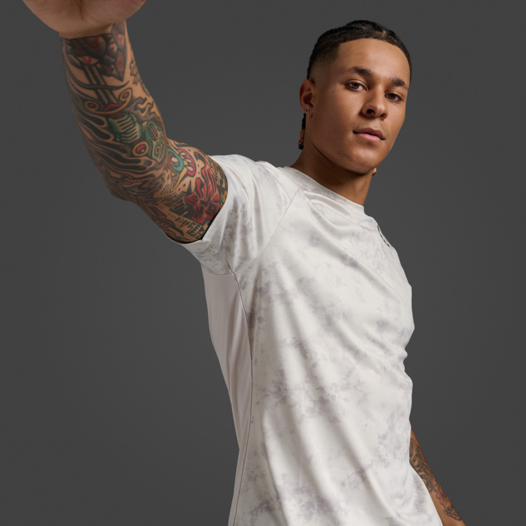 2XU-AERO TEE เสื้อวิ่งสำหรับผู้ชาย