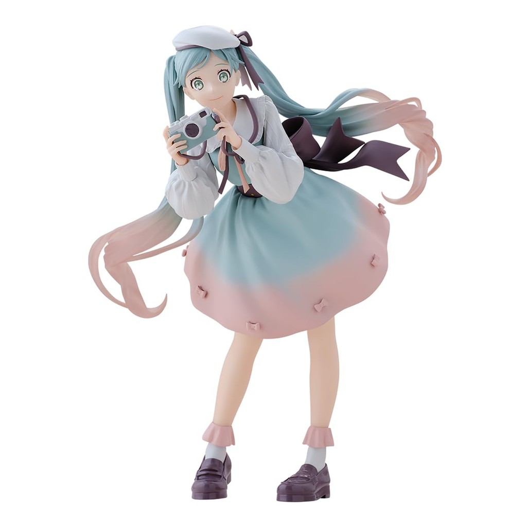 Banpresto Vocaloid Hatsune Miku (Holiday Memories Camera) Figure