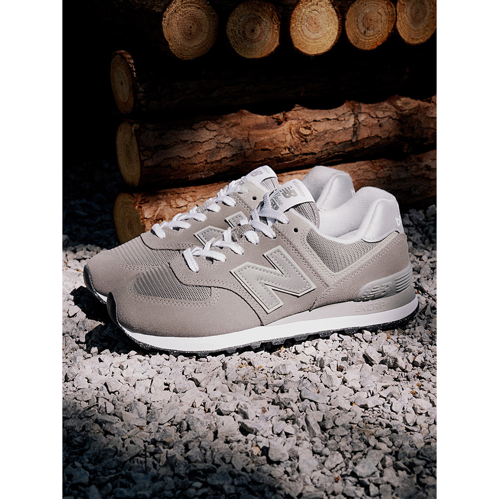 NEW BALANCE ชายหญิงคู่สีเทารองเท้ากีฬาลำลอง ml574evg