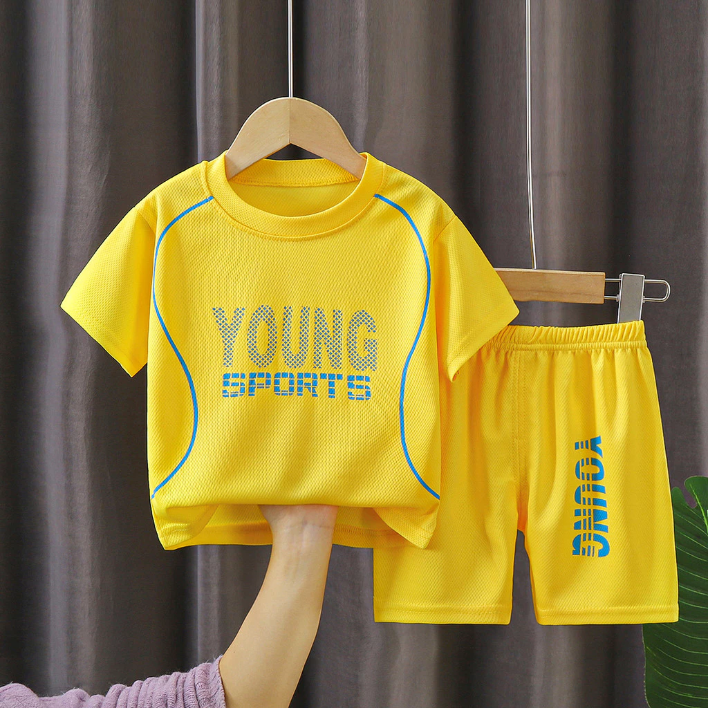 เสื้อกีฬาเด็ก ชุดบอลเด็ก ชุดเซ็ท2ชิ้น ชุดขาสั้นลายตัวอักษรอังกฤษแฟชั่น เหมาะสำกรับเด็กโต ใส่ได้ทั้งผู้ชายและผู้หญิง DA-A
