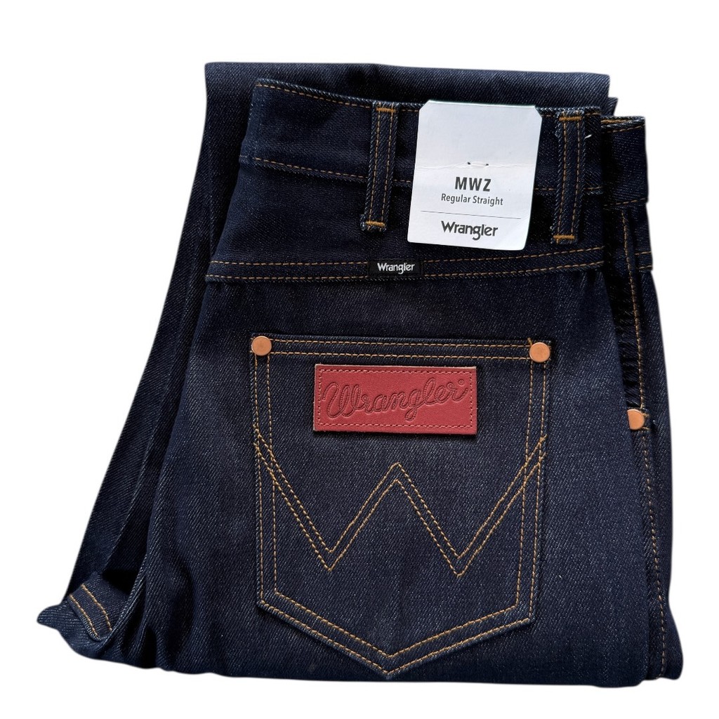 #มาใหม่ ผ้าดิบสำหรับปั้นเฟด  (13 ออนซ์) Wrangler MWZ  สียีนส์  ขาตรง ไม่ยืด  เอวกลาง เป้าซิป ของแท้จ