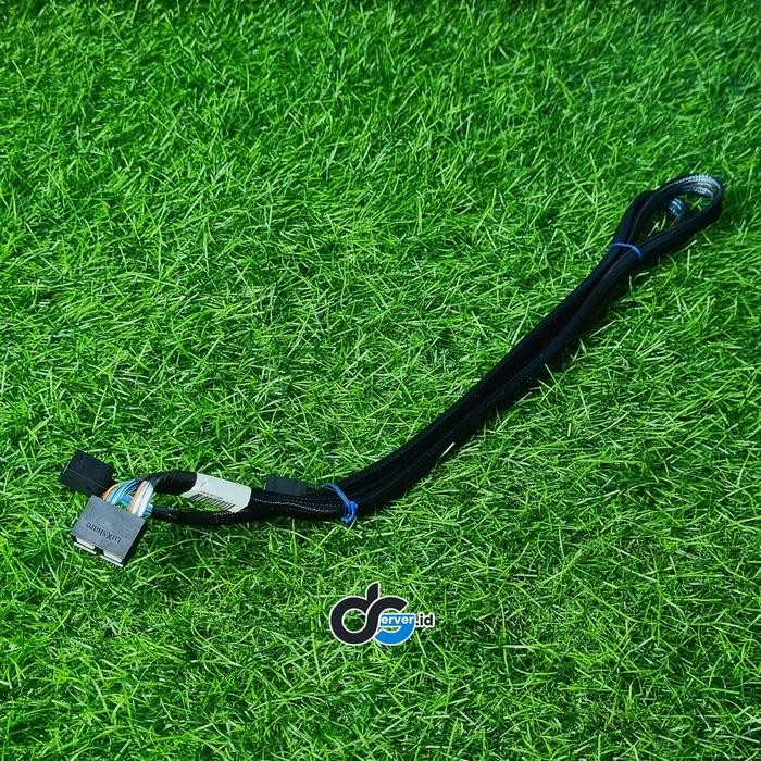 00YL864 SAS HD สายแบ็คเพลน Lenovo X3650 M5