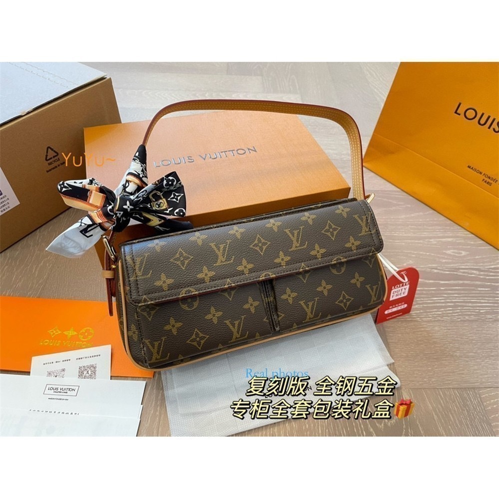 Travel กระเป๋าสะพาย Camel L