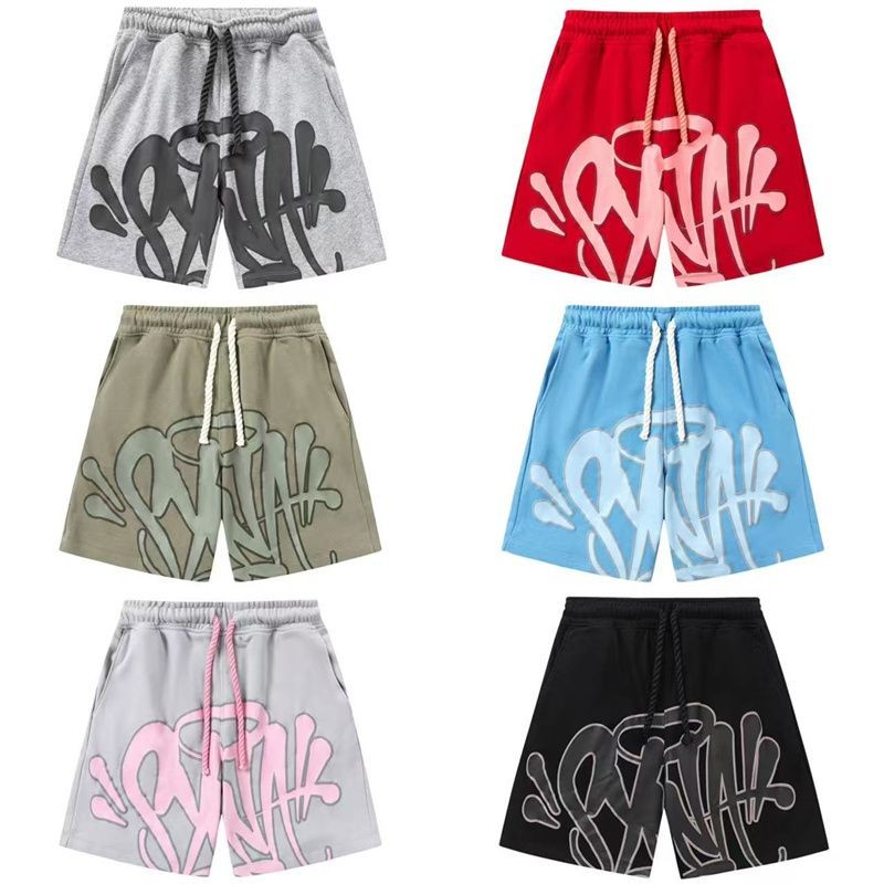 Syna World กางเกงขาสั้นระบายอากาศแฟชั่นพิมพ์ตัวอักษรผู้ชายผู้หญิงสบายๆกางเกงตัดตรง