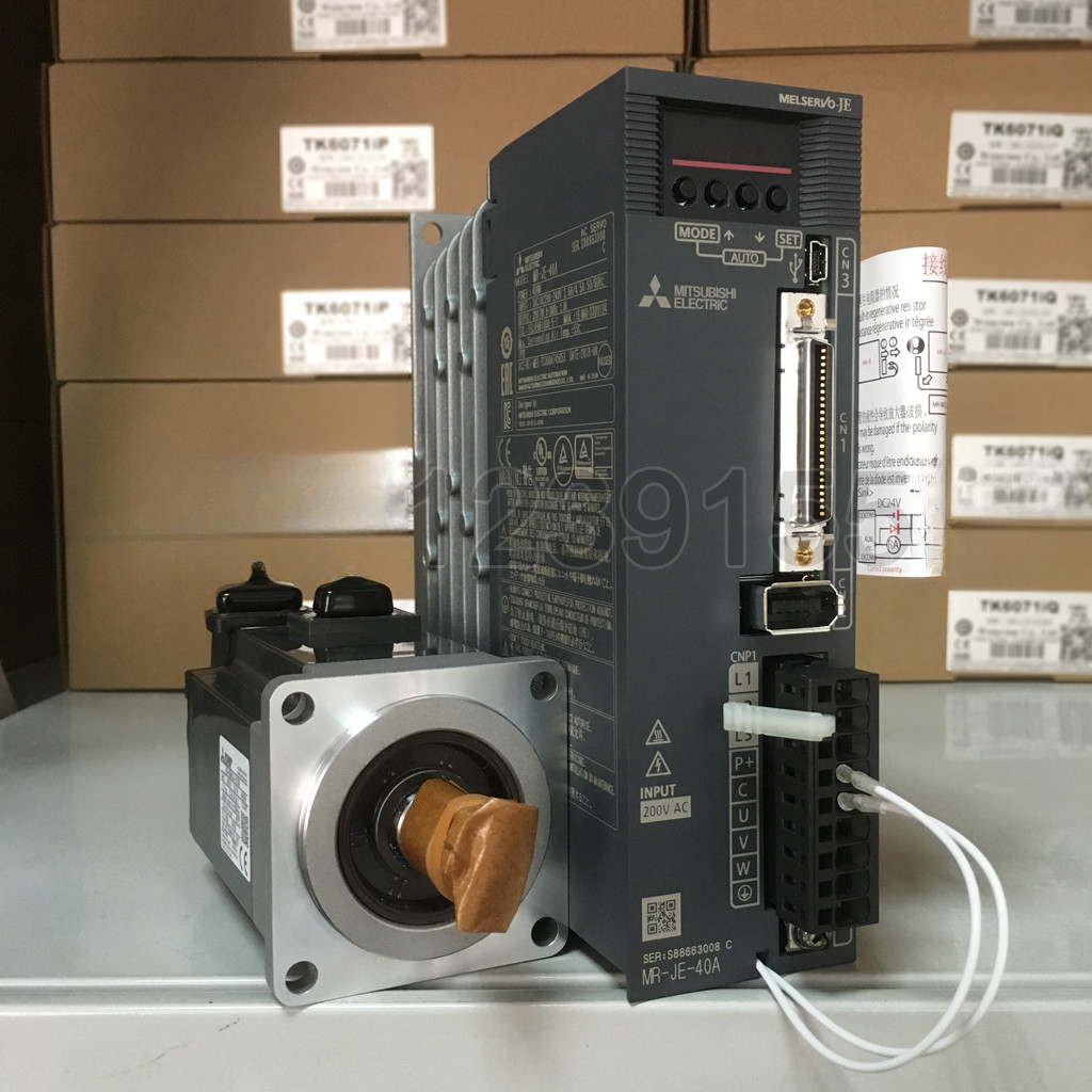 เซอร์โวมอเตอร์ Mitsubishi 400W+Driver MR-JE-40A+HG-KN43J-S100