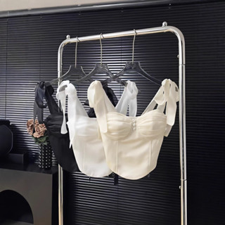 YY91 เสื้อสายเดี่ยวรัดรูป หลังสม็อค ดีเทลผูกสาย แต่งโบว์หน้า…