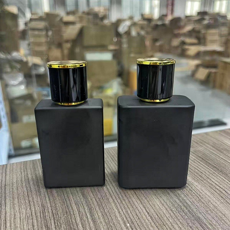 30/50ML Matte Black Perfume Spray Bottle Travel Portable Square Glass Fine Mist Sample