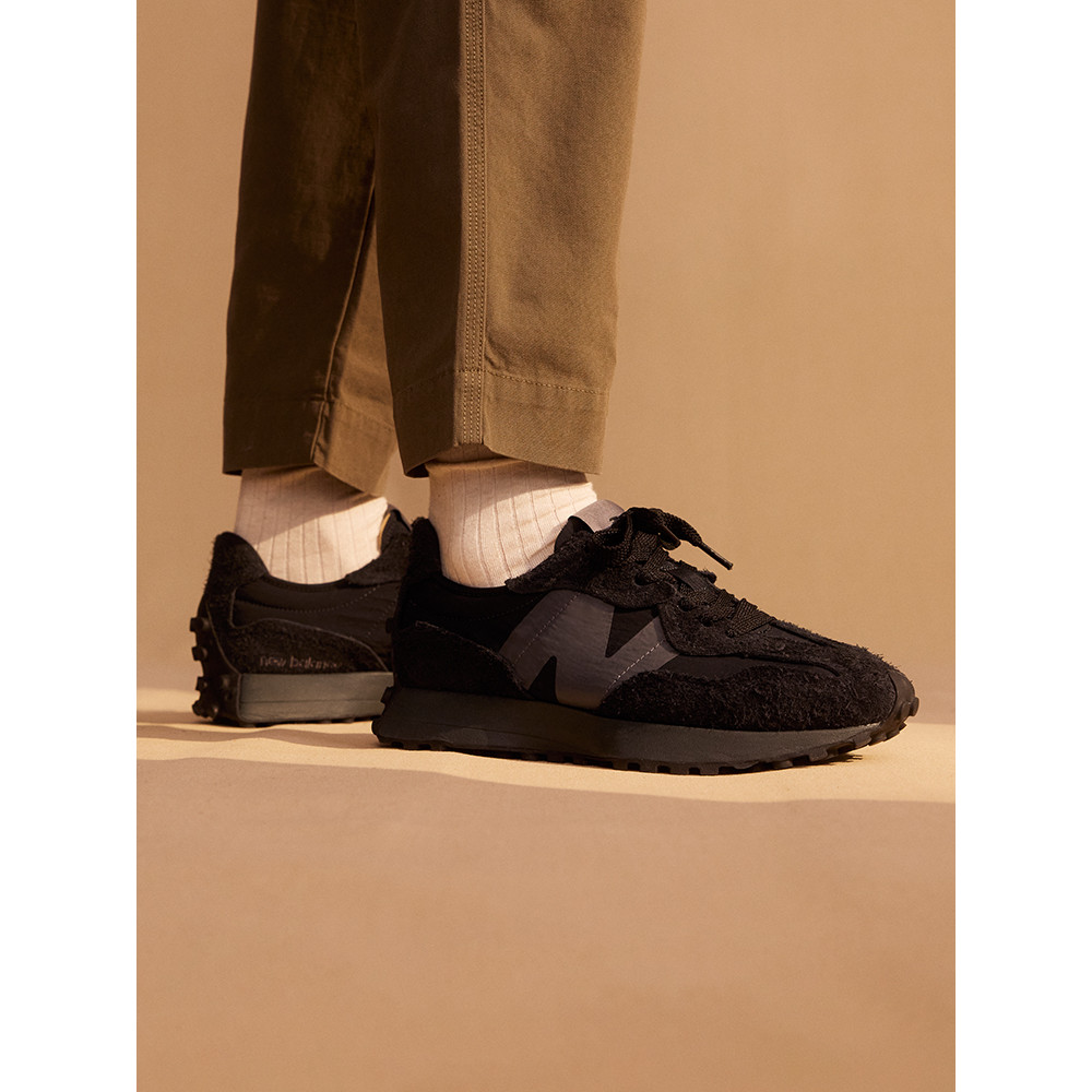 [V-HEAD Shoes] NEW BALANCE รองเท้าลำลองกีฬาย้อนยุคสำหรับผู้ชายและผู้หญิง u327wcd
