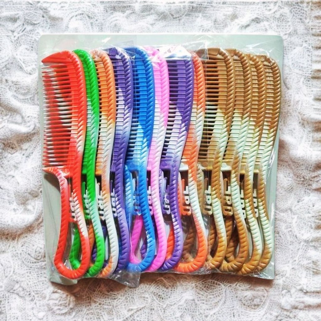 หวีด้ามจับพลาสติกหลากสี (แพ็ค 4 ชิ้น) คละสี