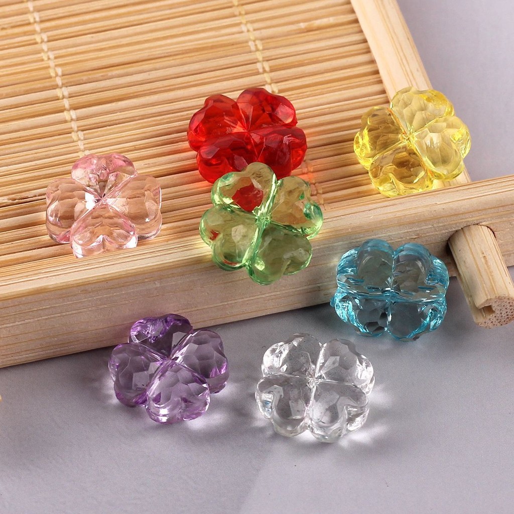 13 มม.คริสตัลเลียนแบบโปร่งใส multi-faceted perforated four-leaf clover DIY สร้อยข้อมือวัสดุโซ่เครื่องประดับอะคริลิค 20 ชิ้น