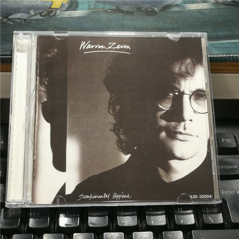G5427: Warren Zaven – Sententinen – Sententinenaltaltavene [ของสะสม]