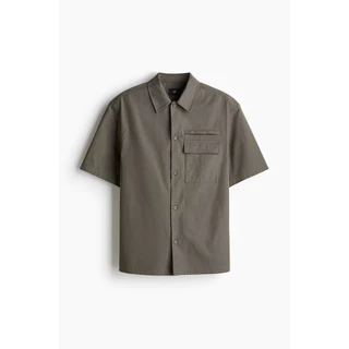 H&M(เอชแอนด์เอ็ม) เสื้อเชิ้ตยูทิลิตี้แขนสั้นแบบหลวม ผู้ชาย 1288367_1