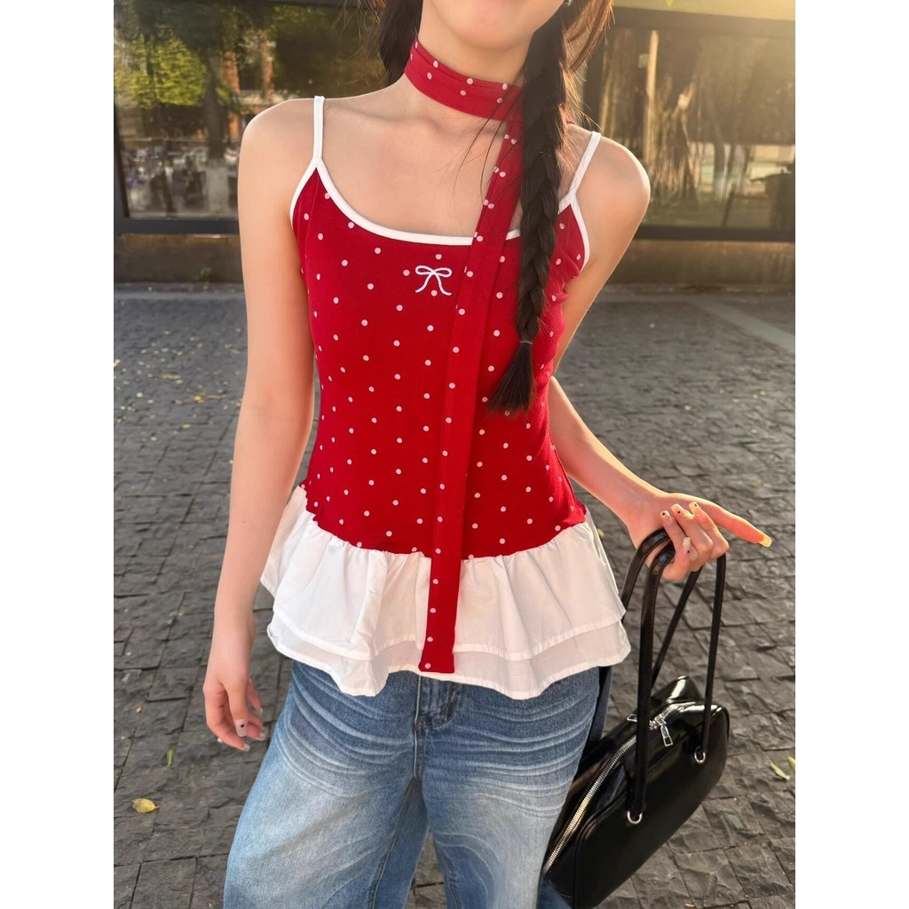 JJ Shop​ พร้อมส่ง เสื้อกั๊กลายจุดสีแดงของผู้หญิงปี 2025 สายเอี๊ยมฤดูร้อนใหม่ ชายกระโปรงจับจีบ ทรงเข้ารูป “Y9910-1” ราคา ถูกที่สุด ดีลบีเคเค แกลเลอรีภาพที่ 2