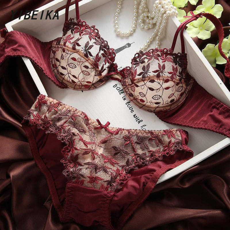 ขนาดใหญ่ ABCD Cup Bra Ultra-Thin Ladies เซ็กซี่ Push-Up Bra Set