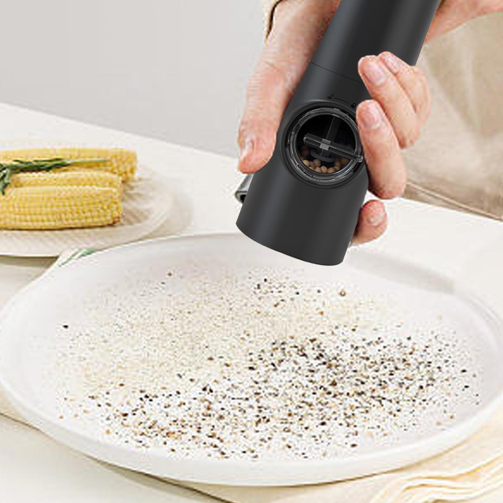 Pepper Grinder Mill Electric Adjustable Coarseness Battery Operated Salt Grinder Electric Pepper and