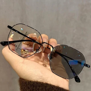 2025 รุ่นใหม่ซูมอัจฉริยะแว่นสายตายาวป้องกันแสงสีฟ้าหลายโฟกัสแว่นตาสายตายาวเปลี่ยนสีสบายๆโปรเกรสซีฟหลายโฟกัสแว่นสายตายาว