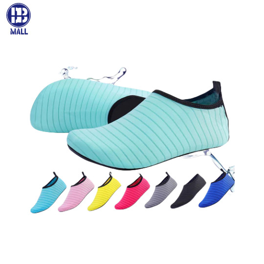 🔥TH [พร้อมส่ง] 🔥 รองเท้าเดินชายหาด ดําน้ําดูปะการัง รองเท้าชายหาด และถุงเท้าสําหรับผู้ชายและผู้หญิงดําน้ําว่ายน้ํานุ่ม