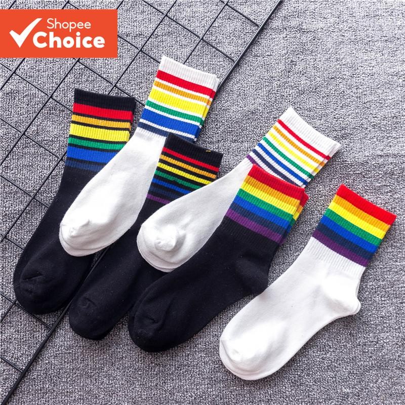 Comfort Womens Rainbow Stripes ถุงเท้าข้อกลางสีดําสีขาว