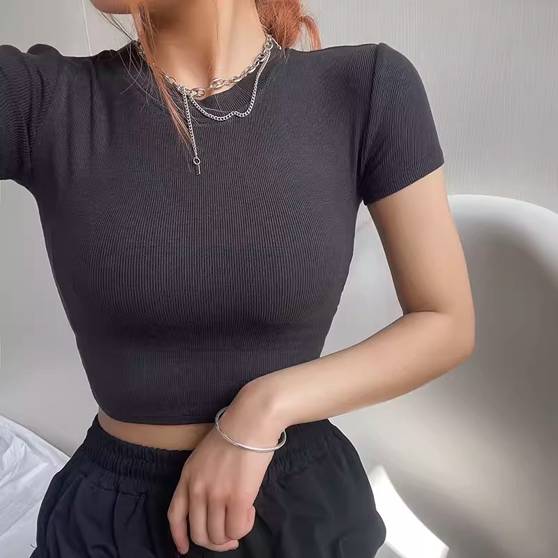 ทรงสั้นพิเศษ แขนสั้นยางยืด เสื้อยืดผู้หญิง คอกลมแขนสั้น สีทึบ แฟชั่น เรียบหรู มิเนมอล นุ่มและสบาย แมตช์ง่าย