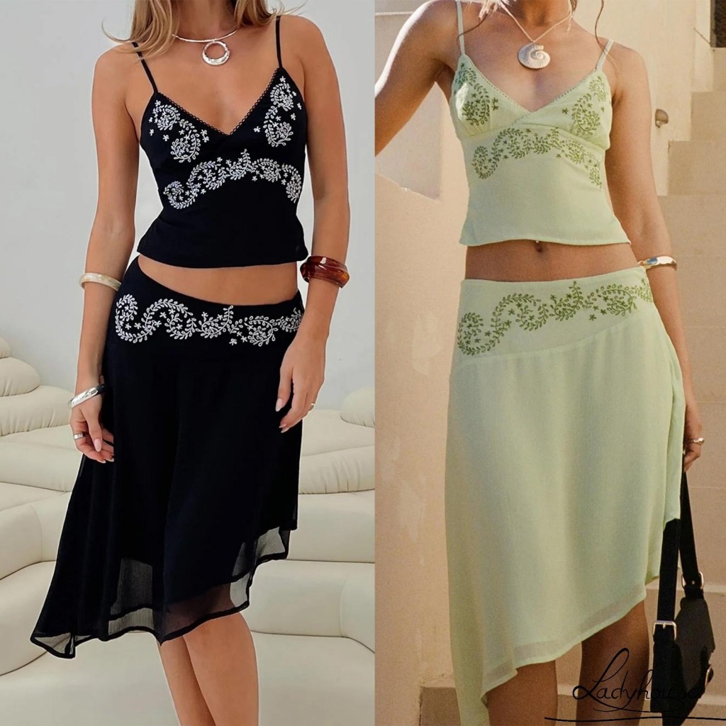 (จัดส่งในกรุงเทพฯ)ชุดเดรสสองชิ้นสำหรับผู้หญิง พิมพ์ดอกไม้ สปaghetti strap V-neck cami top กับกระโปรง midi ไม่สมมาตร