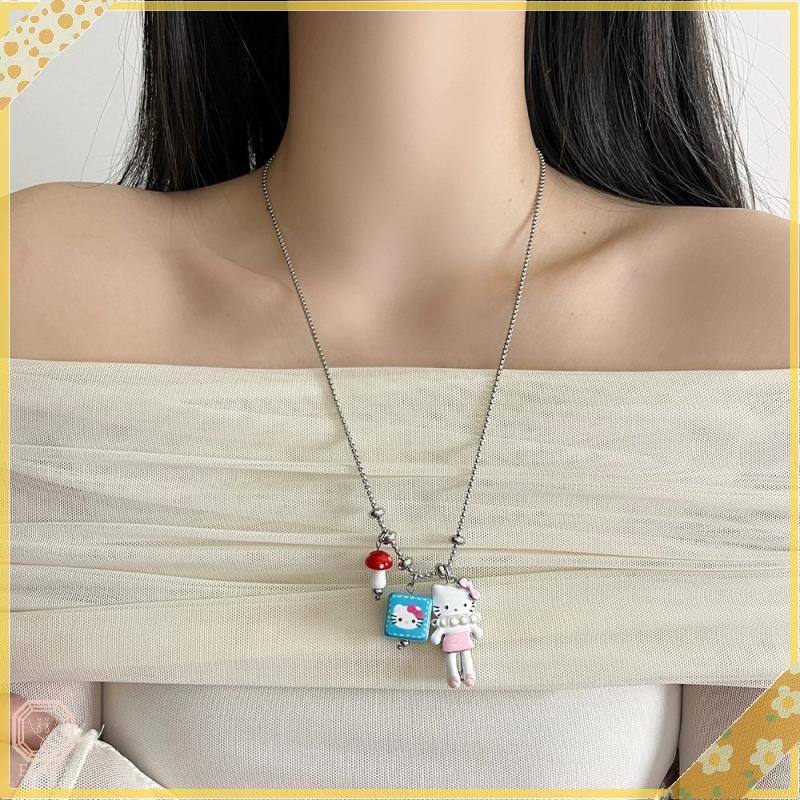 SGL Kawaii การ์ตูน KT แมวสร้อยคอจี้ตกแต่งสําหรับผู้หญิงสาวน่ารักฤดูใบไม้ผลิยาวเสื้อกันหนาวเครื่องประ