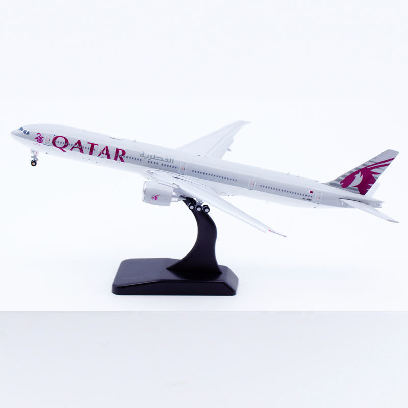 JCWINGS 1/400 เครื่องบินโลหะผสมรุ่น Katar Airlines B777-300ER A7-BEE Flap