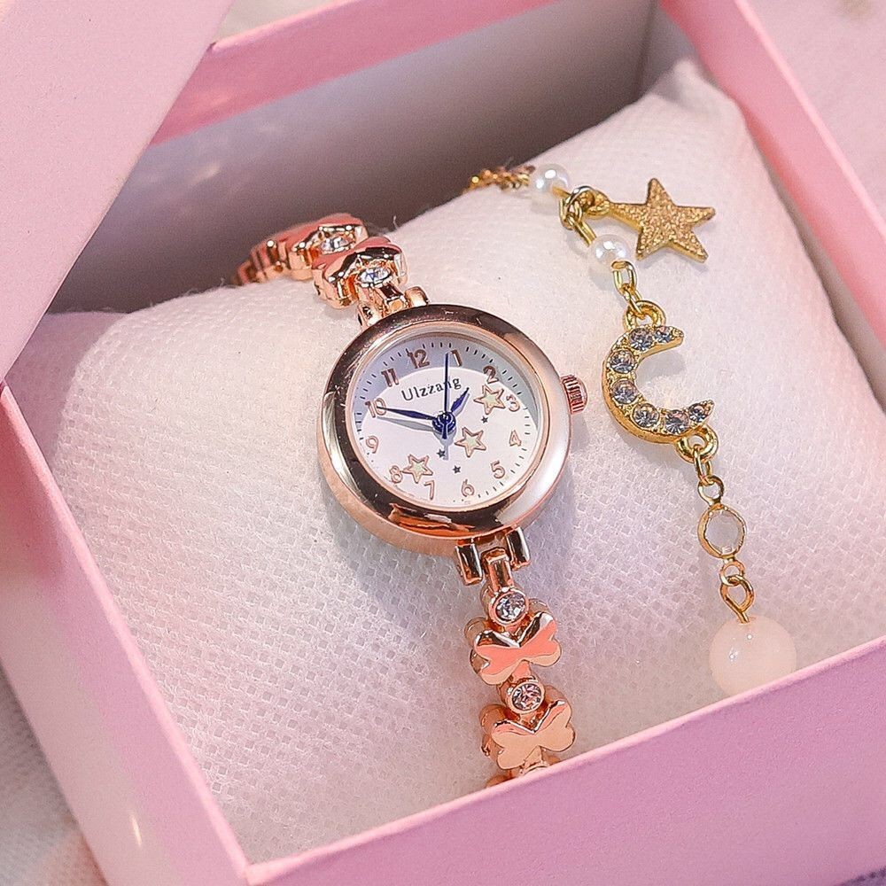 Star Four-leaf Clover Chain นาฬิกาสไตล์ High-value ผู้หญิง Niche หรูหรา High-end Simple สร้อยข้อมือน