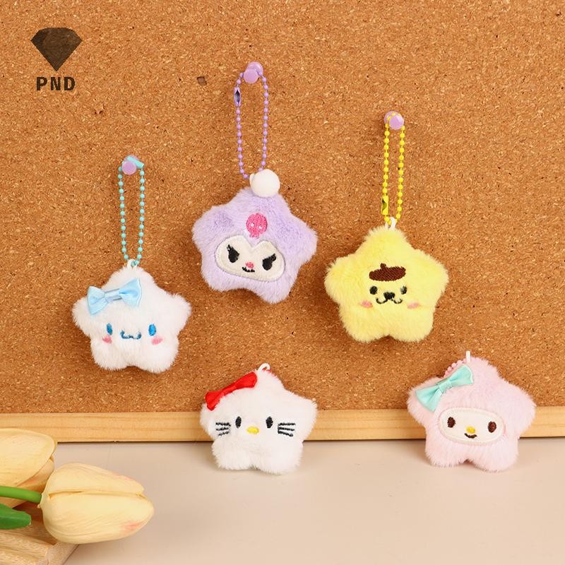 PND Plush Star Sanrio จี้การ์ตูน Hello Kitty Kuromi Melody ตุ๊กตานุ่มตุ๊กตาพวงกุญแจพวงกุญแจรถกระเป๋าเป้สะพายหลังตกแต่งของขวัญ raoog