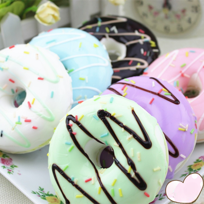 โมเดลโดนัท โดนัทปลอม ขนมปังปลอม สำหรับเป็นพร๊อพตกแต่งร้าน พร็อพถ่ายภาพ มี10 แบบ