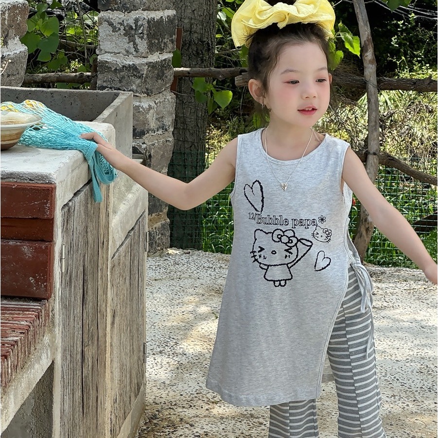 PRETTY BABY เสื้อยืดเด็กผู้หญิง เสื้อแขนกุดผูกข้าง ลายการ์ตูน แฟชั่นเด็ก (1610)