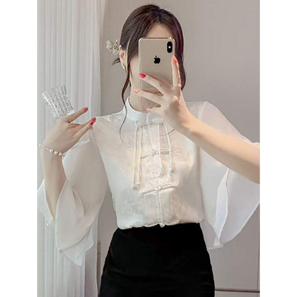 2025 เสื้อเชิ้ตคอปกสีขาวสไตล์จีนใหม่ ลายหน้าม้า แขนสั้น เสื้อฮั่นฟูปรับปรุง เสื้อผ้าผู้หญิง