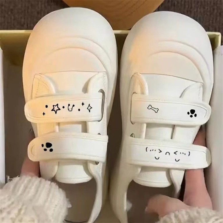 ตีนตุ๊กแก หนา พื้นรองเท้า รองเท้าสีขาวสำหรับผู้หญิง ฤดูร้อน น้ำตาล สวมใส่ง่าย น่ารัก หัวกว้าง สะดวกสบาย