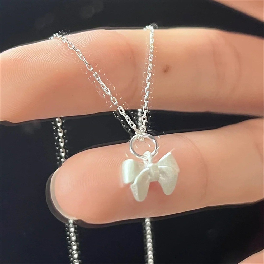 Retro Silver Matte Bow สร้อยคอน่ารักสำหรับสาวๆ Simple Clavicle Chain ของขวัญวันเกิดและ.party สไตล์เกาหลี ราคา ถูกที่สุด ดีลบีเคเค แกลเลอรีภาพที่ 8