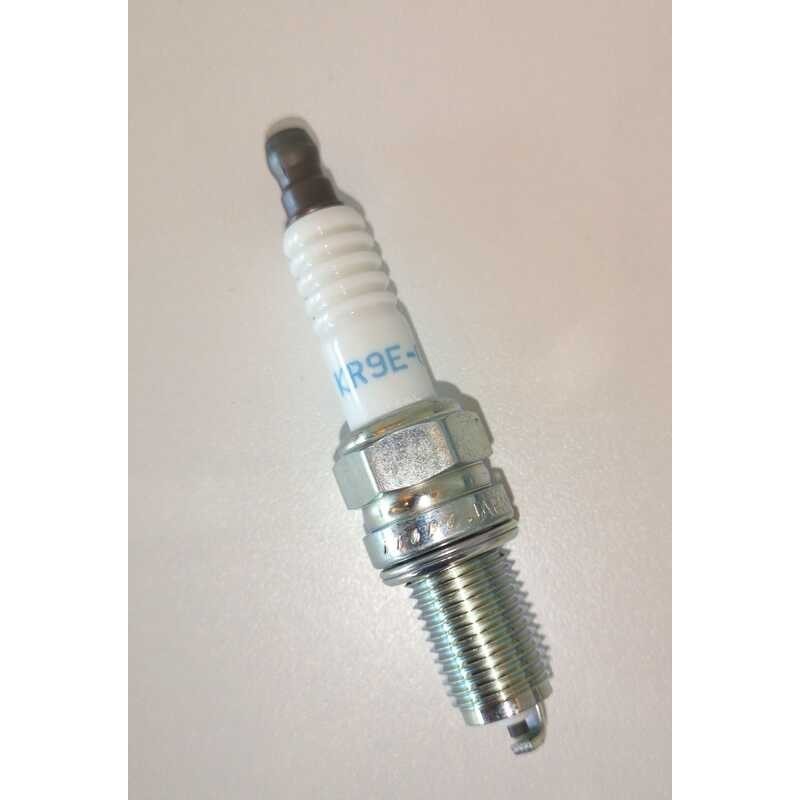 Ngk​ หัวเทียน​ Kr9e-G สำหรับ Seadoo​ Rxp​ Rxt​ Gtx​ 300​ Part​ Number​ 29