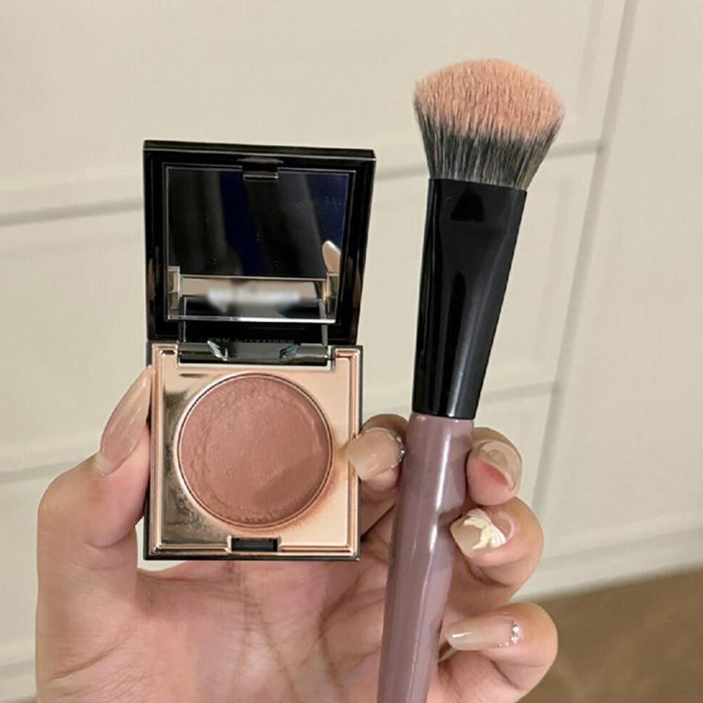 Powder Blusher Brush On Slope Surface Small Broom Makeup Brush Grooming Tool