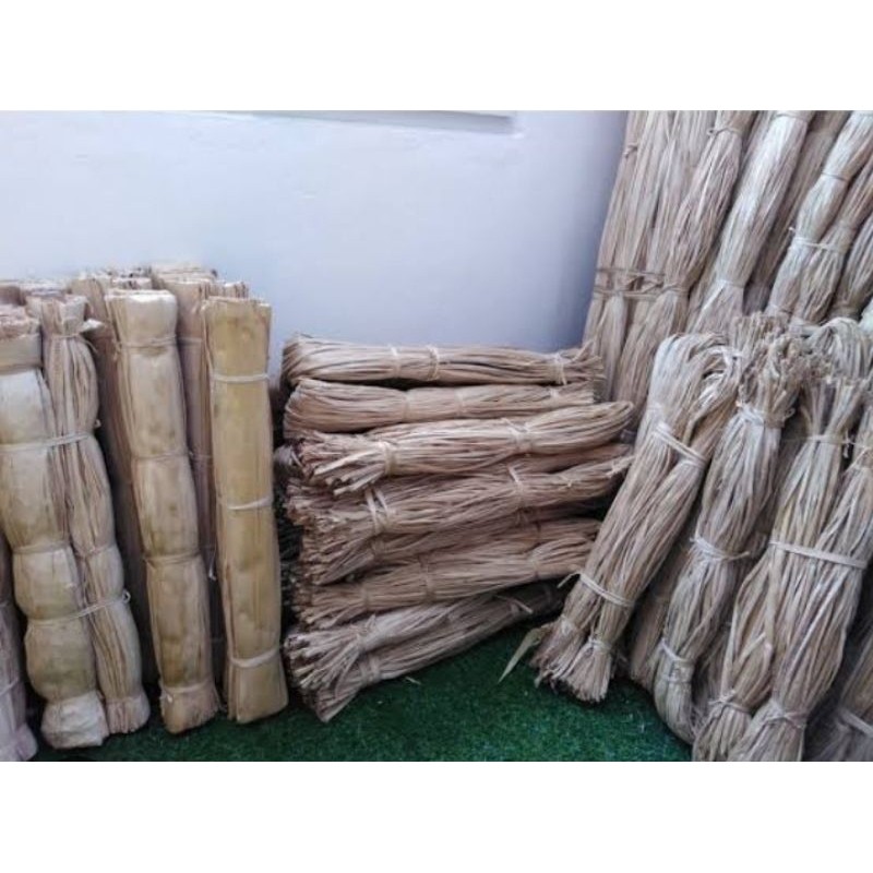 กาบกล้วยน้ำหว้าแห้งสีธรรมชาติบรรจุ250/500กรัมความยาว60-80cm