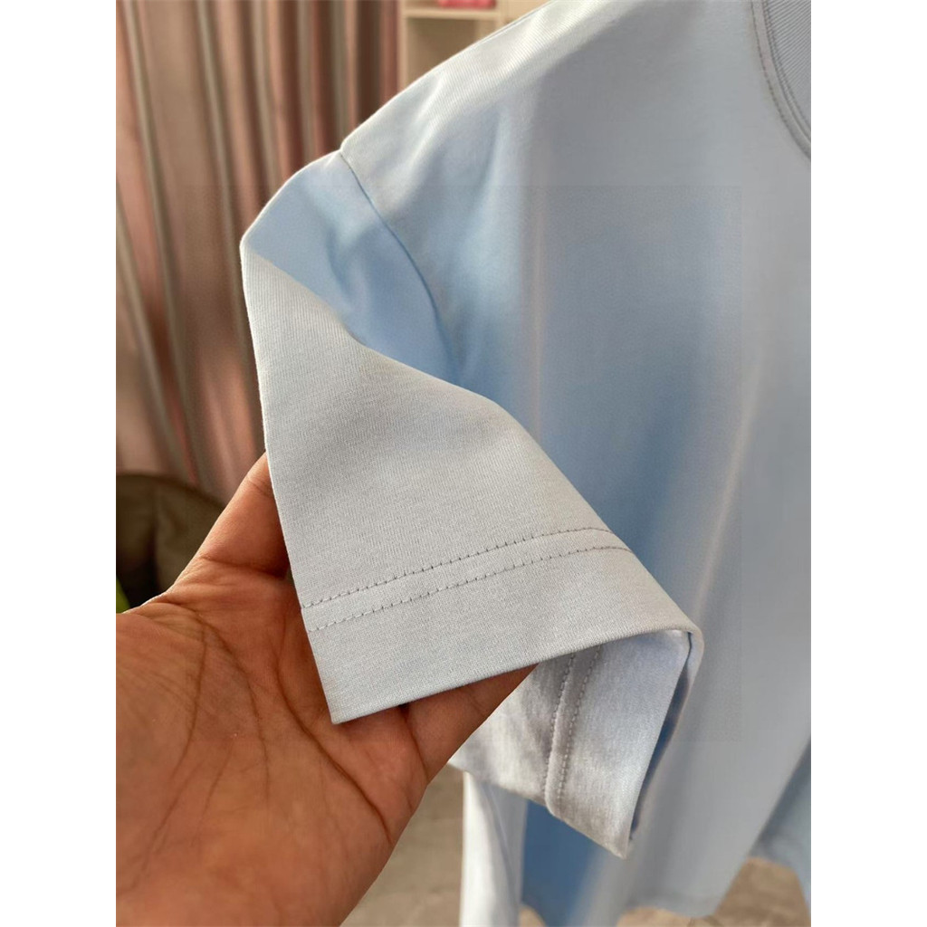 เสื้อยืดแขนสั้นทรงหลวม พิมพ์ลายตัวอักษรสไตล์เรียบง่าย สำหรับทุกเพศ - รูปที่ 4