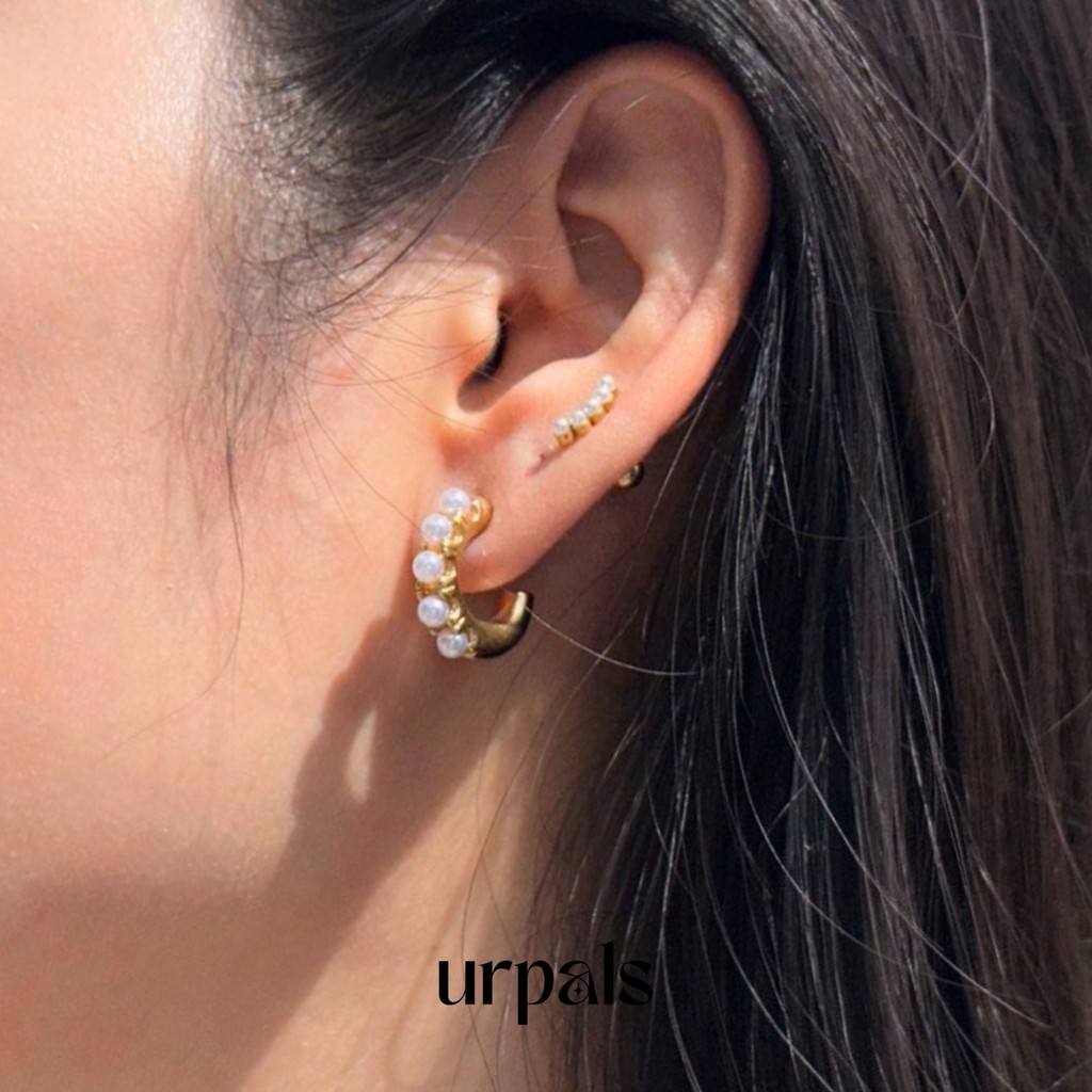 URPALS ต่างหูห่วง Stainless ชุบทอง 18K ฝังมุกเทียม ดีไซน์เก๋ ทนน้ำ ทนเหงื่อได้ดี ขนาด 19 mm