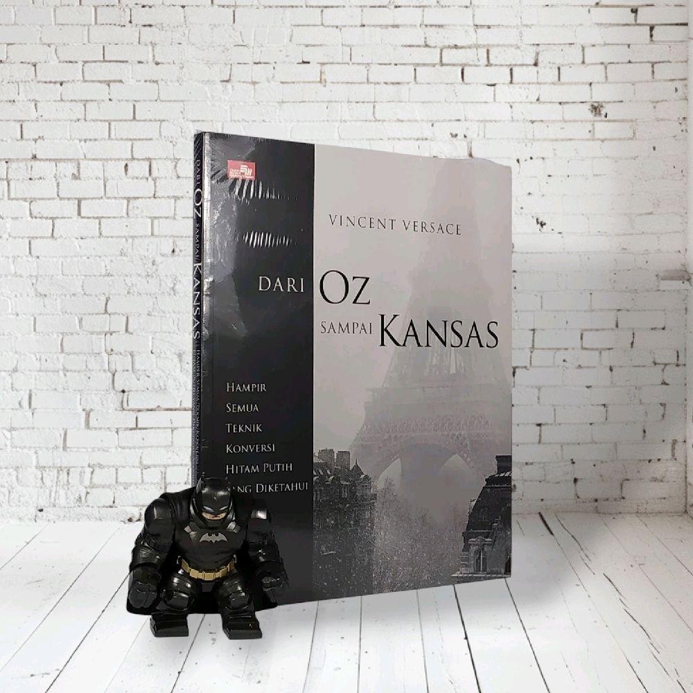 PHOTOGRAPHY BOOK จาก OZ TO KASAS โดย Vincent Versace