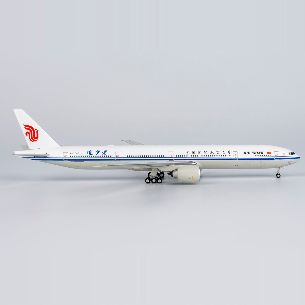 พร้อมส่ง NG ยี่ห้อ 1: 400 China International Airlines Dreamcatcher B777-300ER B-2085 รุ่น