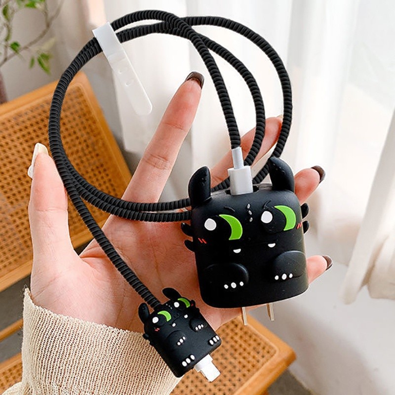 น่ารัก Little Monster Charger protector ฝาครอบป้องกันสายเคเบิลข้อมูลตัวป้องกันสายเคเบิลเคสชาร์จสําหรับ iPhone 18/20W ปลอกซิลิโคน