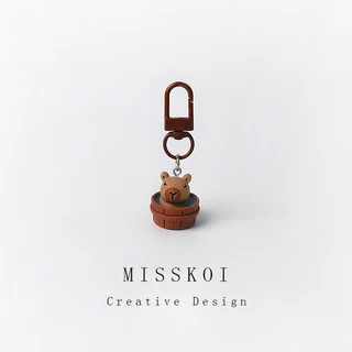 MISSKOI การ์ตูนชุดสีกาแฟ Kapibara พวงกุญแจ Creative Sweet กระเป๋าเป้สะพายหลังจี้