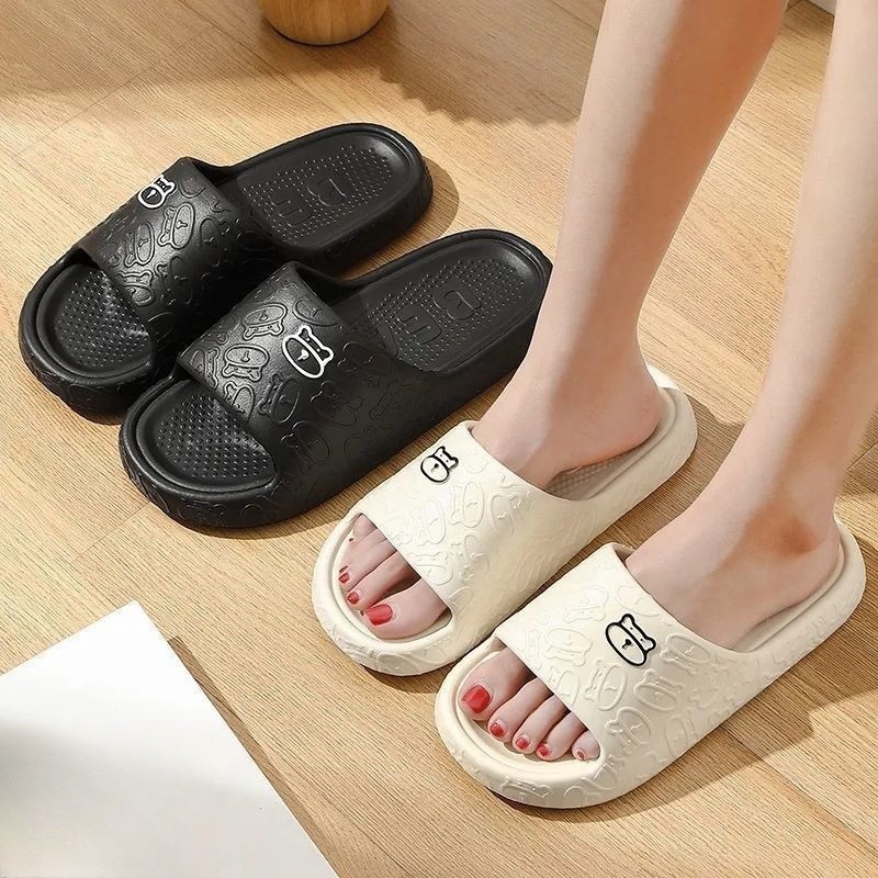 รองเท้าแตะแบบสวม ลายหมีนูน3D สไตล์เกาหลี พื้นนุ่ม ใส่สบาย มีกันลื่น ไม่เหม็นเท้าX027