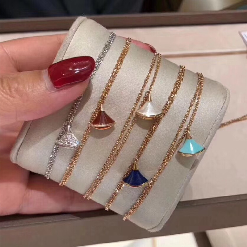 สร้อยข้อมือกระโปรงสำหรับผู้หญิง ชุบเงิน 18K หรูหราเบาๆ สร้อยข้อมือโซ่สองชั้นรูปพัดเรียบง่าย