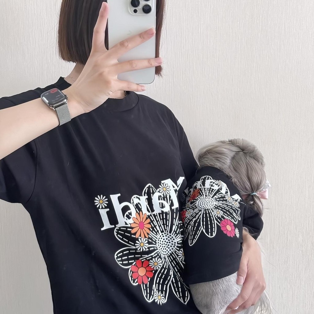 ชุดคู่เจ้าของกับสุนัขและแมว เสื้อยืดแขนสั้น 2 สี พิมพ์ลาย ผ้าฝ้าย 100% ฤดูร้อน บางเบา ใส่สบาย ระบายอากาศดี เหมาะสำหรับโกลเด้น บูลด็อกฝรั่งเศส บิชอง ชิวาวา และแมว