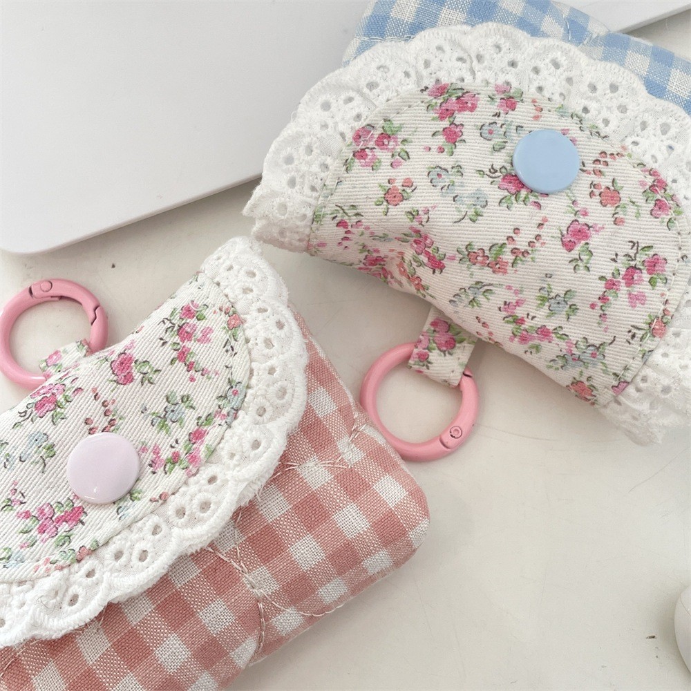 พร้อมส่ ง A73 กระเป๋าใส่AirPods ขนาดเล็ก กระเป๋าใส่หูฟังลูกไม้หวานๆ สดชื่น มาพร้อมที่คล้อง ราคา ถูกที่สุด ดีลบีเคเค แกลเลอรีภาพที่ 4