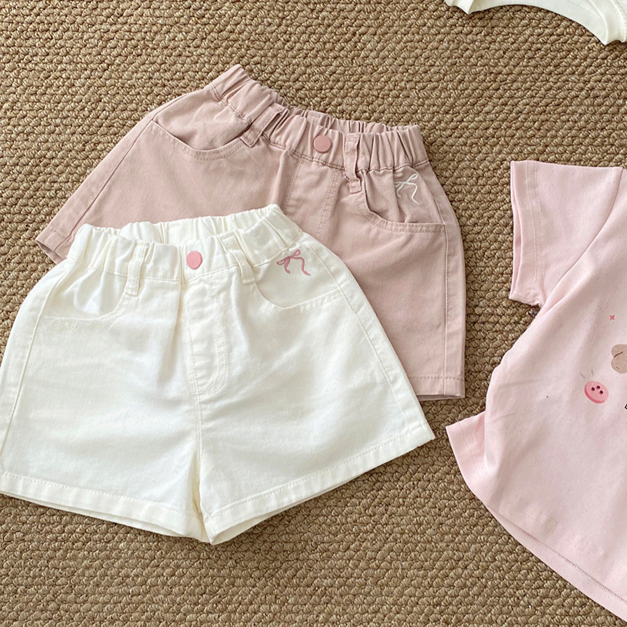 กางเกงขาสั้นสำหรับเด็กหญิงวัย 1-6 ปี สีชมพูและขาว ปักโบว์ ทรงหลวม เหมาะสำหรับฤดูร้อนและใส่เล่น